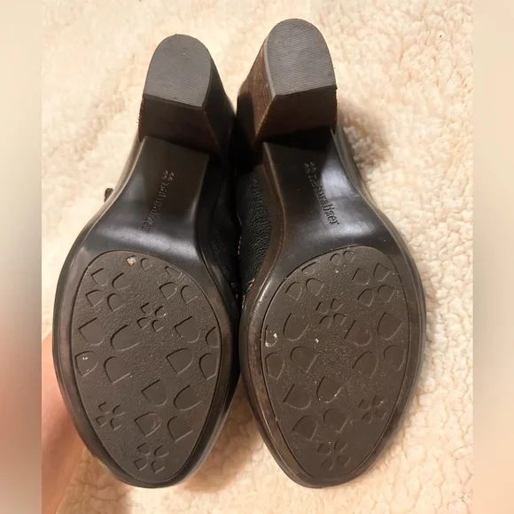 Naturalizer Quantina Black Leather Mules size 9 with a heel cute - Picture 7 of 12